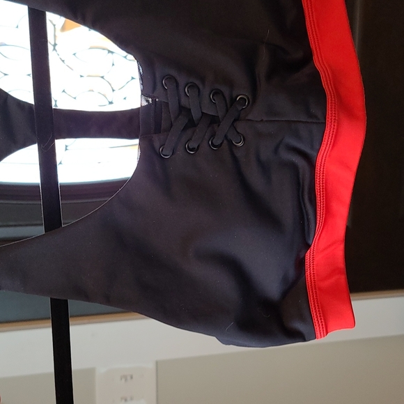NWOT Zella Laced Sports Bra Size L Black & Red - Picture 7 of 12